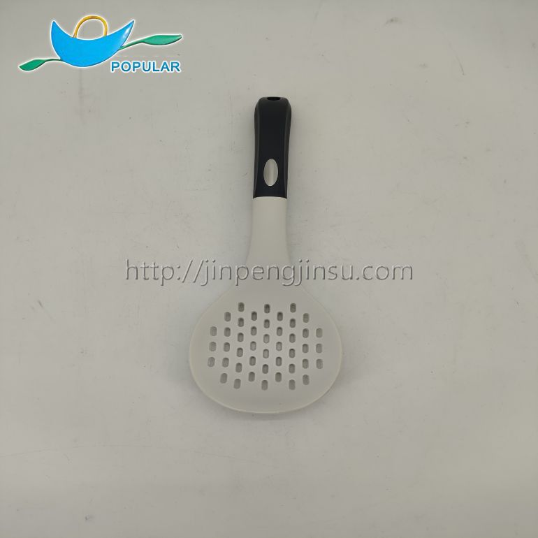 Set of 5 silicone kitchen utensils Set of 5 silicone kitchen utensils