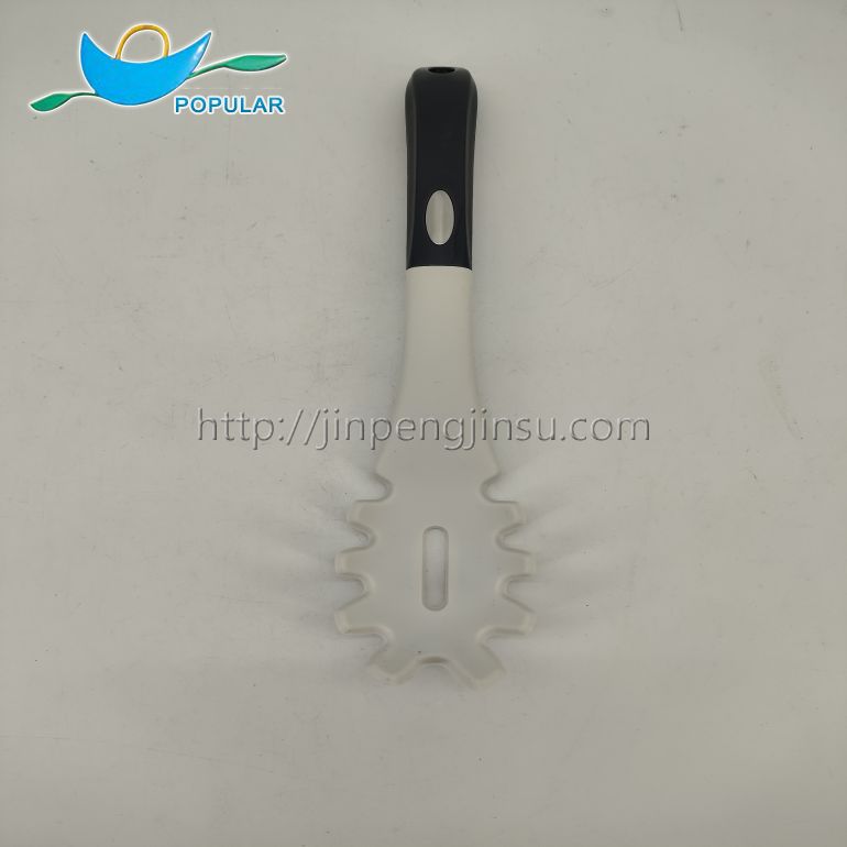 Set of 5 silicone kitchen utensils Set of 5 silicone kitchen utensils