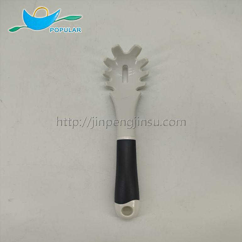 Set of 5 silicone kitchen utensils Set of 5 silicone kitchen utensils