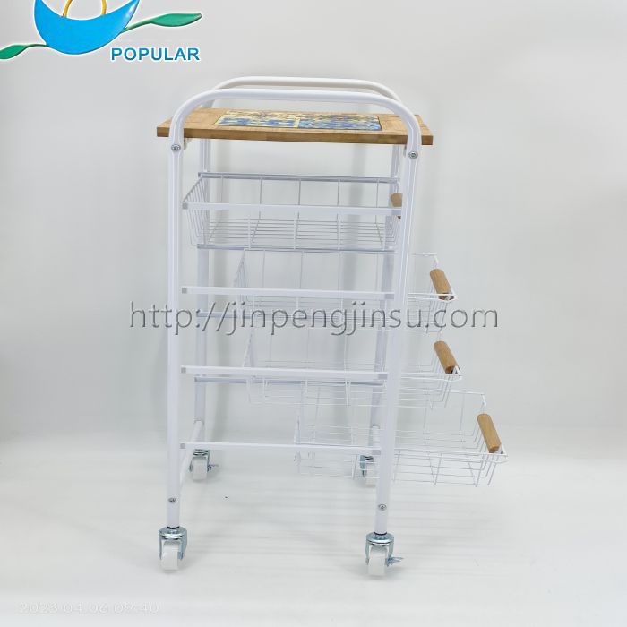 White drag frame White drag frame