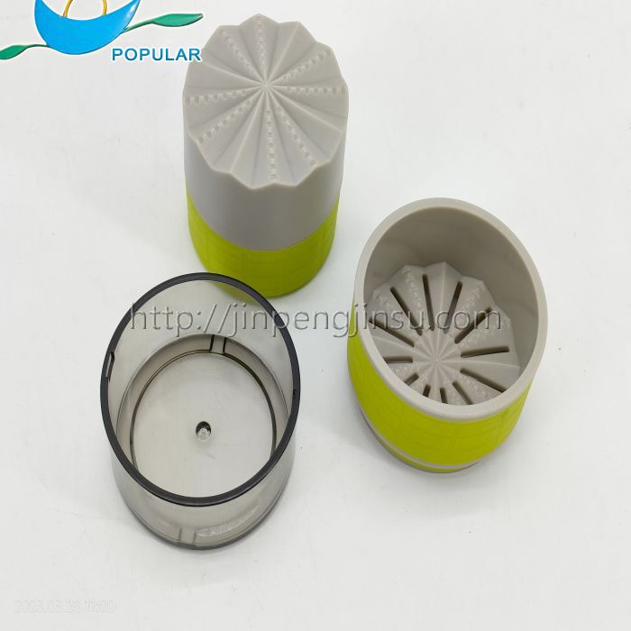 Garlic grinder Garlic grinder