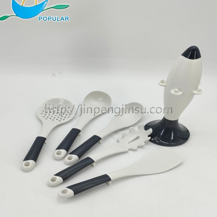 Set of 5 silicone kitchen utensils Set of 5 silicone kitchen utensils