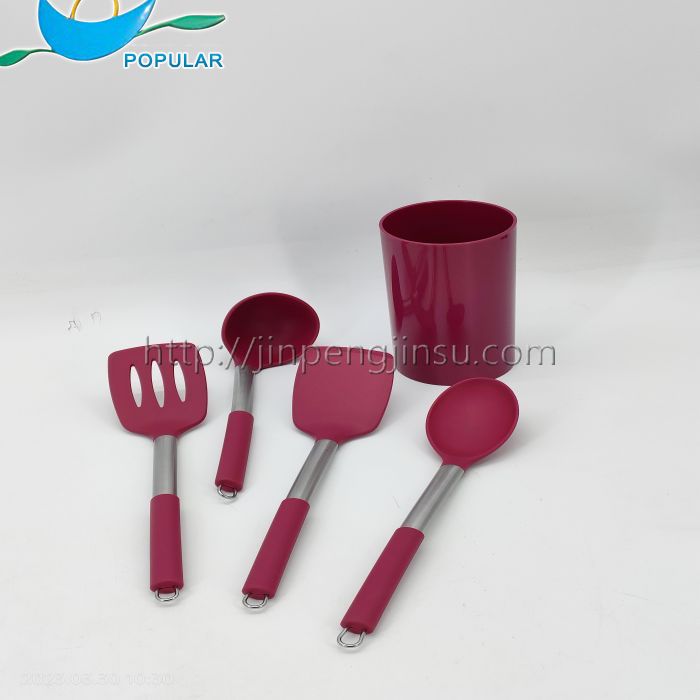 Set of 4 silicone kitchen utensils Set of 4 silicone kitchen utensils